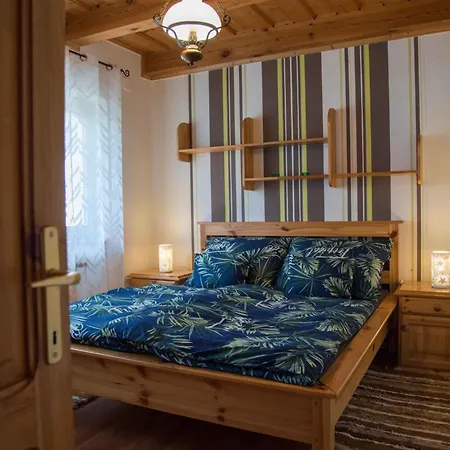 In Balatonbereny/balaton 18043 Apartmán *