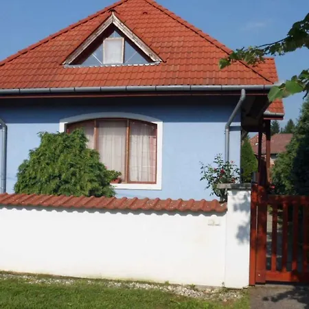 In - Balaton 18043 דירה