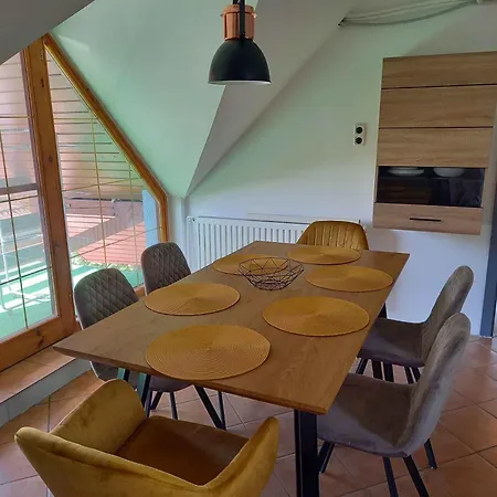 In Balatonbereny/balaton 18043 Apartmán